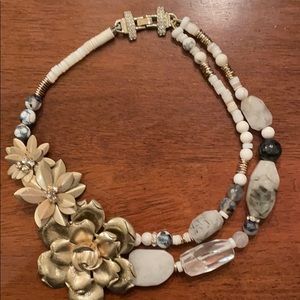 Short asymmetric necklace